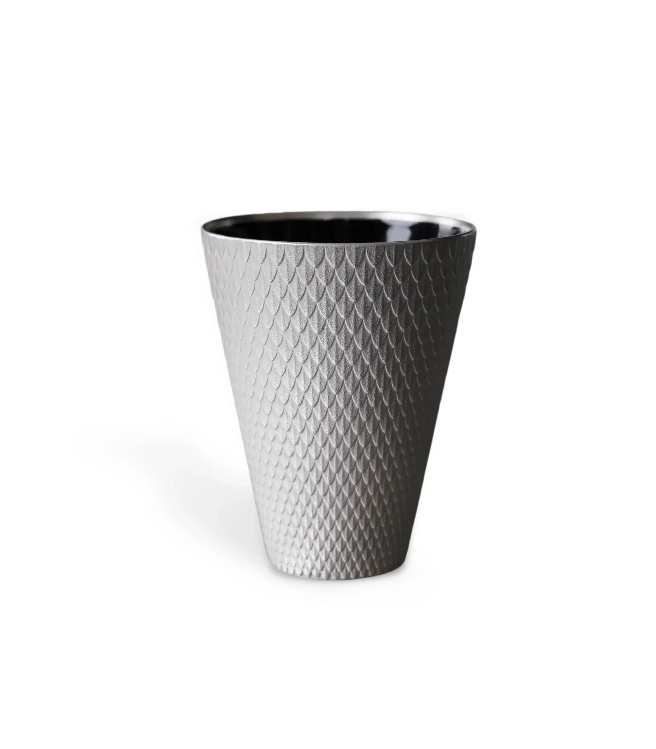 微信图片_20260522004529_136_596 (1) Ceramic Coffee Cup Silver Scale Tumbler Curated Gift - Image 1
