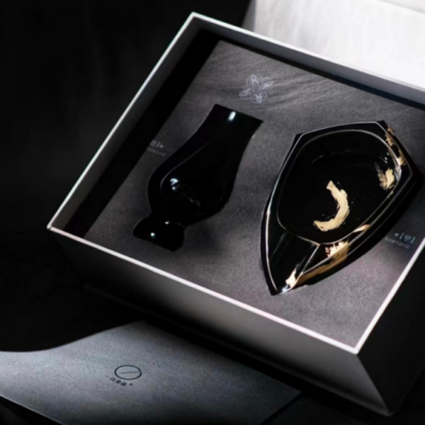 Black Gold Jar+Wine Glass Set